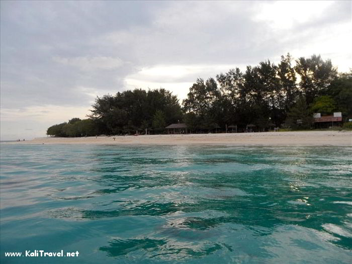 arriving_gilo_meno_island_lombok_indonesia