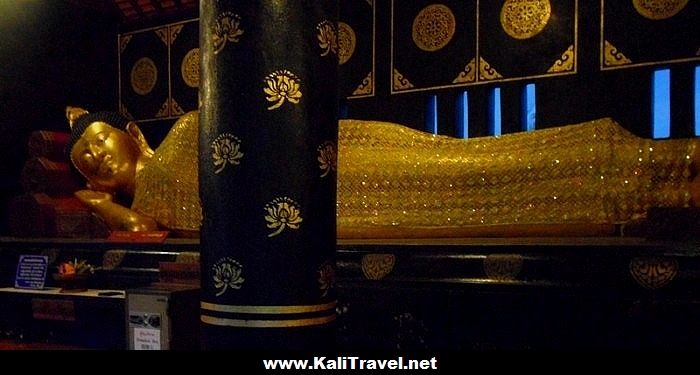 chiang_mai_wat_chedi_luang_temple_reclining_buddha_thailand