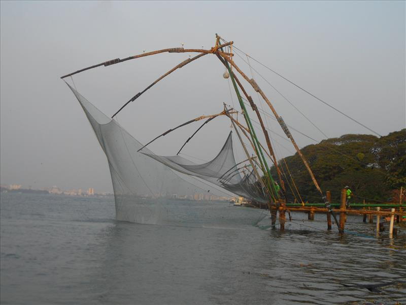chinese-fishing-nets-kochi-waterfront-kerala-india
