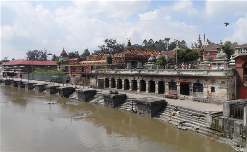 cremation-platforms-pashupatinath-kathmandu-nepal