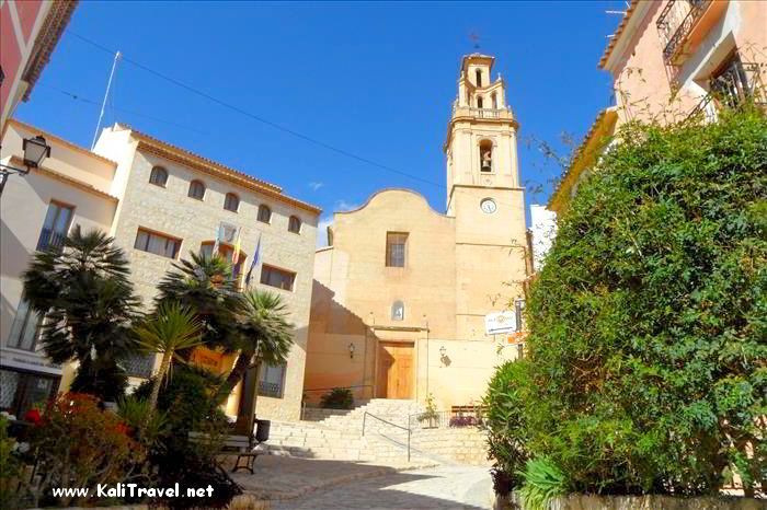 finestrat_church_plaza_costa_blanca_spain