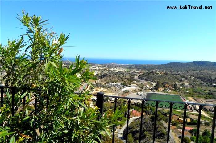 finestrat_village_views_mediterranean_sea_spain