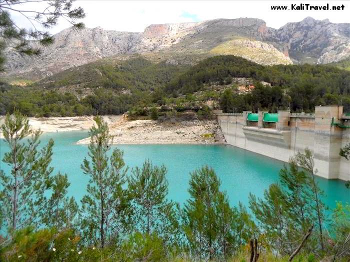 guadalest_reservoir_dam_costa_blanca_spain