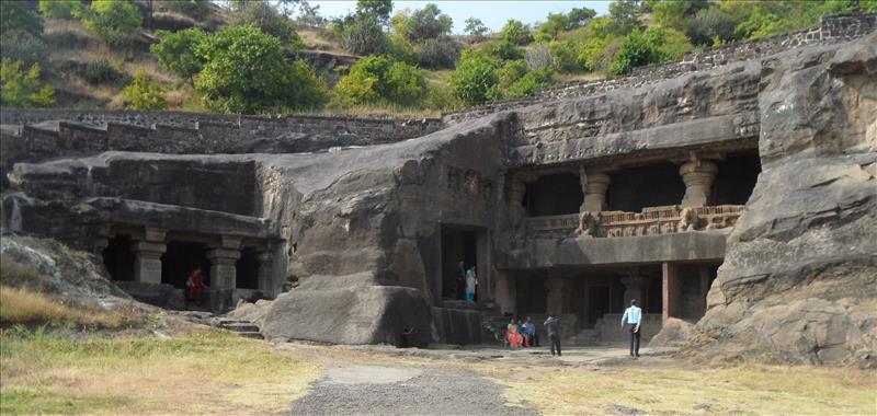 jain-temples-33-and-34-ellora-india