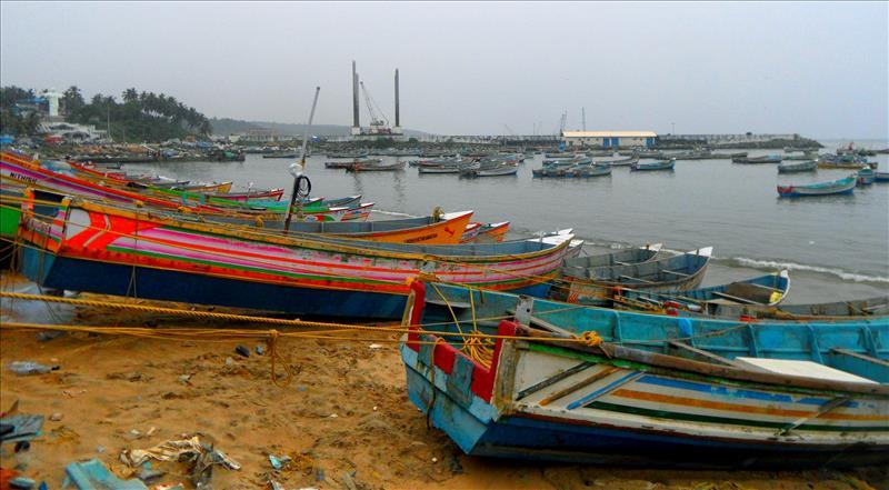 kovalam-fishing-boats-vizhinjam-village-kerala-india