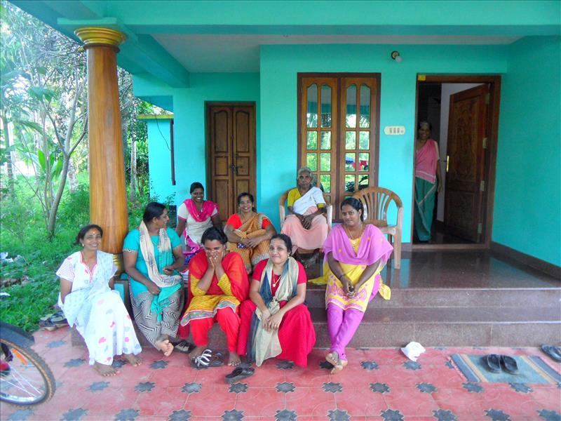 munroe-island-friendly-local ladies-kerala-backwaters-india