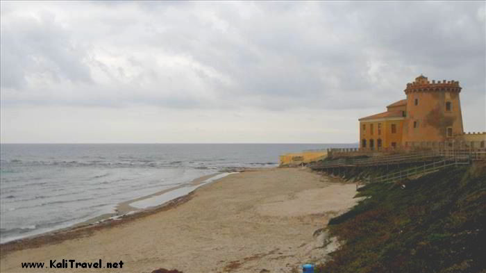 pilar_de_la_horadada_playa_el_conde_spain