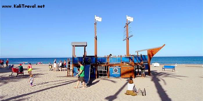 pirate_boat_play_park_beach_san_juan_alicante_spain