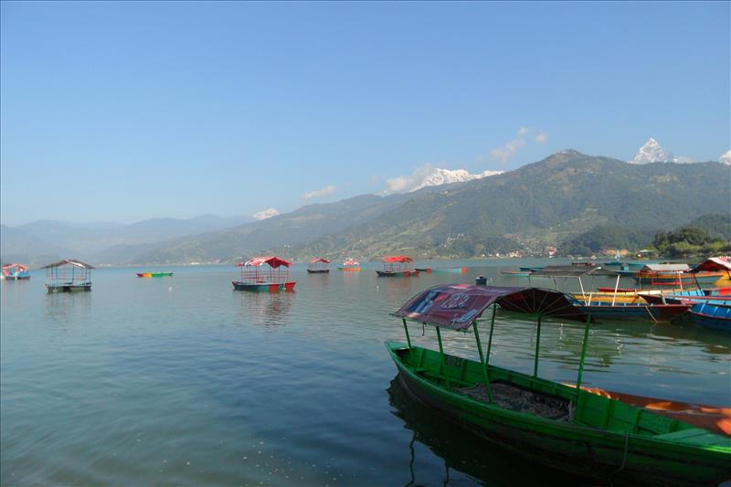 pokhara-nepal-phewa-lago