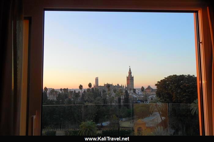 sevilla_hotel_alcazar_views_cathedral_andalucia_spain