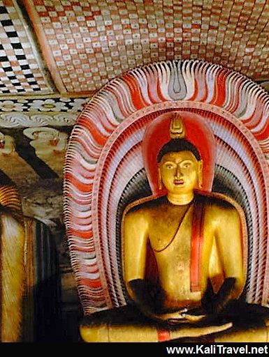Sitting Buddha statue in Dambulla cave temple.