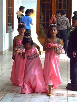 sri_lanka_kandy_wedding_bridesmaids