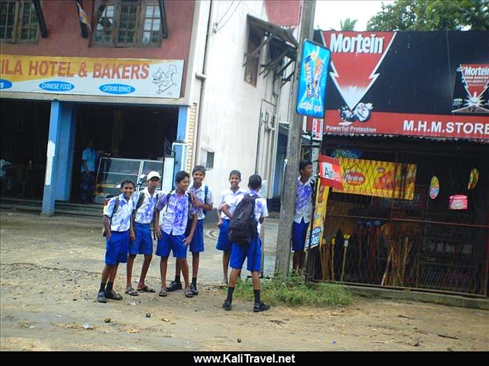 Sri Lanka school kidsi playing ink pranks.