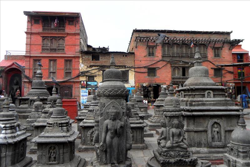 swayambhunath-monkey-temple-shrines-kathmandu-nepal