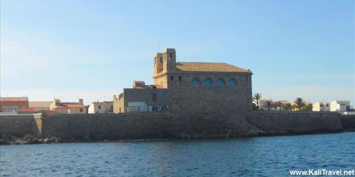 tabarca_church_walled_village_mediterranean_island_spain