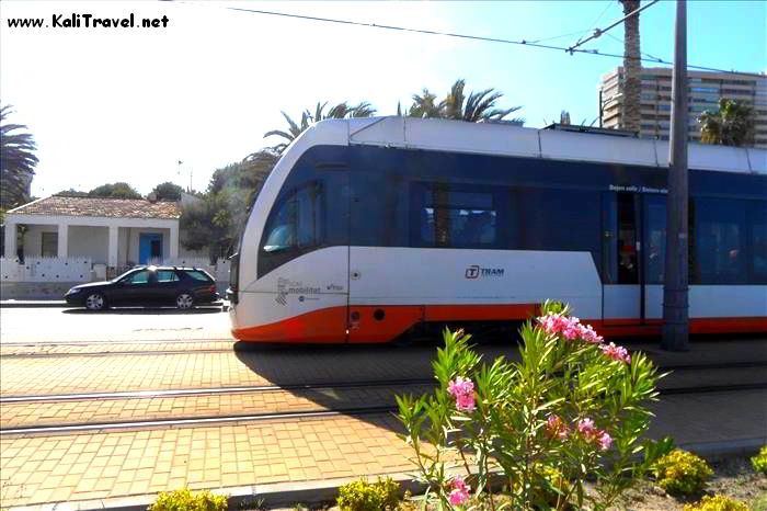 tram_san_juan_seafront_alicante_spain