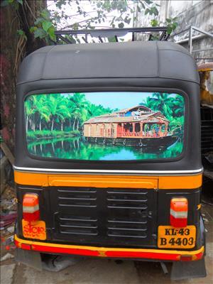 tuk-tuk-kochi-kerala-india