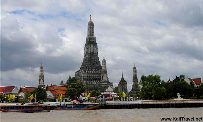 Wat Arun Ratchawararam, the Buddhist 'Temple of the Dawn' on the banks of Chao Phraya River in Bangkok.