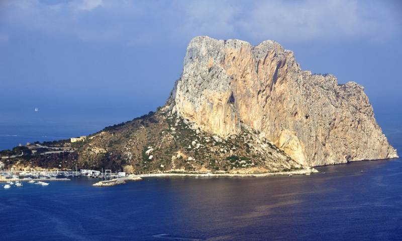 Peñon De Ifach Calpe rock wall in the Mediterranean Sea, Spain.