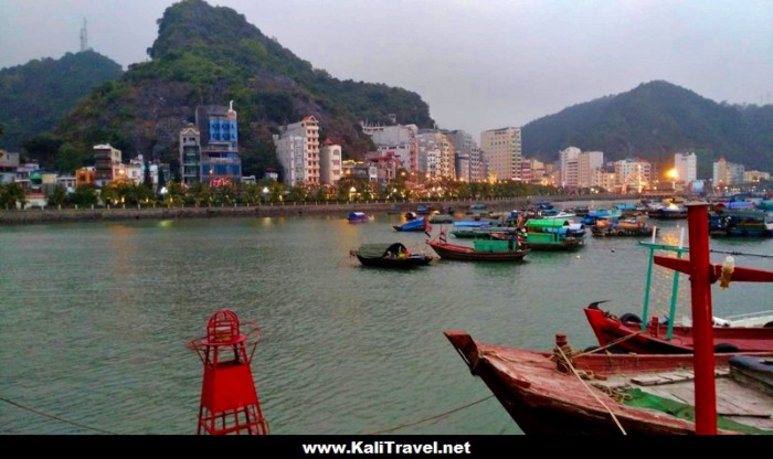 catba-harbour-lan-ha-bay-halong-vietnam