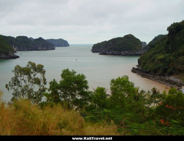 halong-bay-catba-monkey-island-vietnam-view