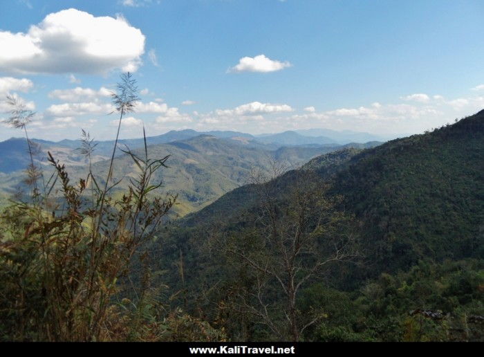 houaphanh-province-mountains-phonosavan-to-sam-neua-bus-route-laos