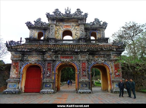 hue-imperial-city-hien-nhon-eastern-gate-vietnam
