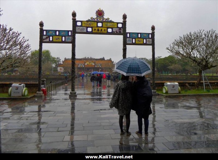 hue-imperial-city-meridian-gate-palace-of-supreme-harmony-vietnam