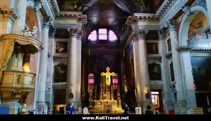 Chiesa San Pantalon church in Dorsoduro (Venice) has a famous ceiling painting.