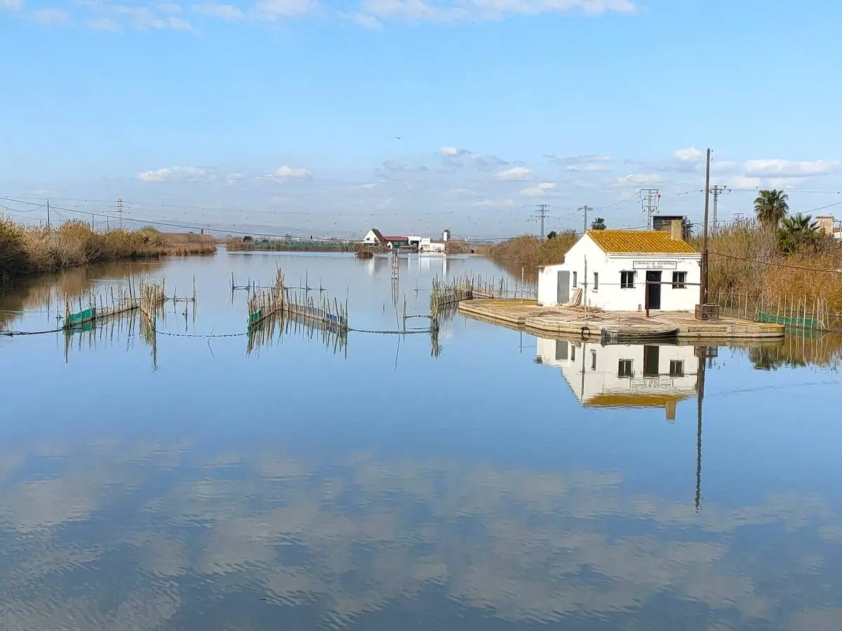 Typical 'barracas' on Valencia Albufera Park lagoon.