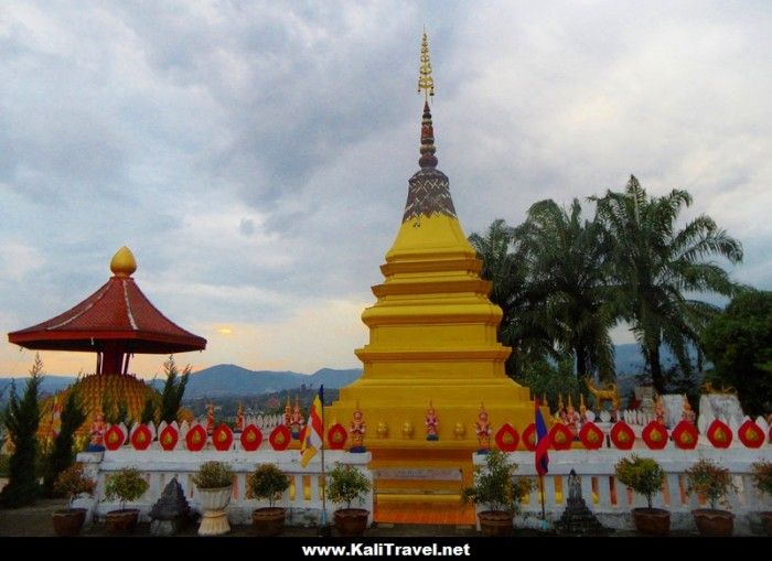 vat_khome_khaou_maniratn_buddhist_temple_huay_xai_mekong_river_laos