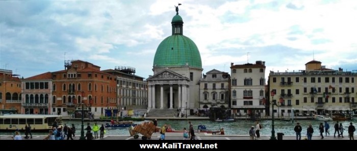 San Simeone Piccolo Church on the Grand Canal is the first sight you see on a 2 day Venice Itinerary