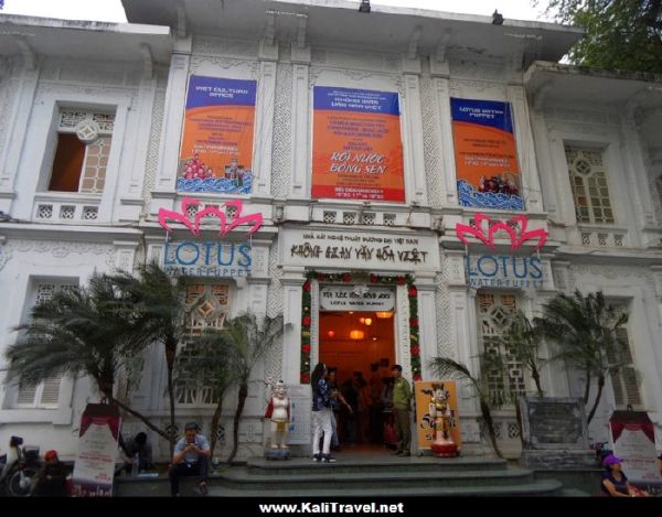 vietnam-hanoi-lotus-water-puppet-theatre