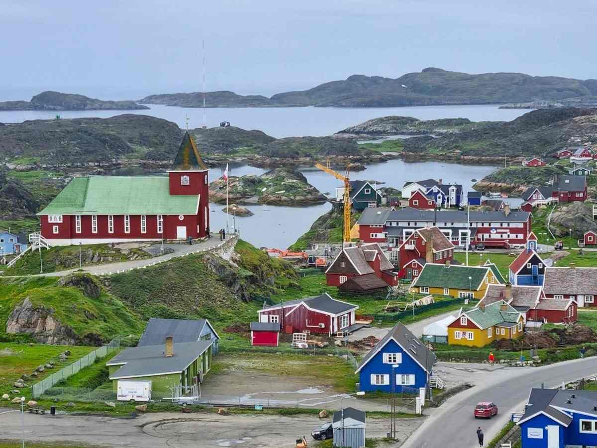 The colourful town of Sisimiut is one of the best places to visit in Greenland.